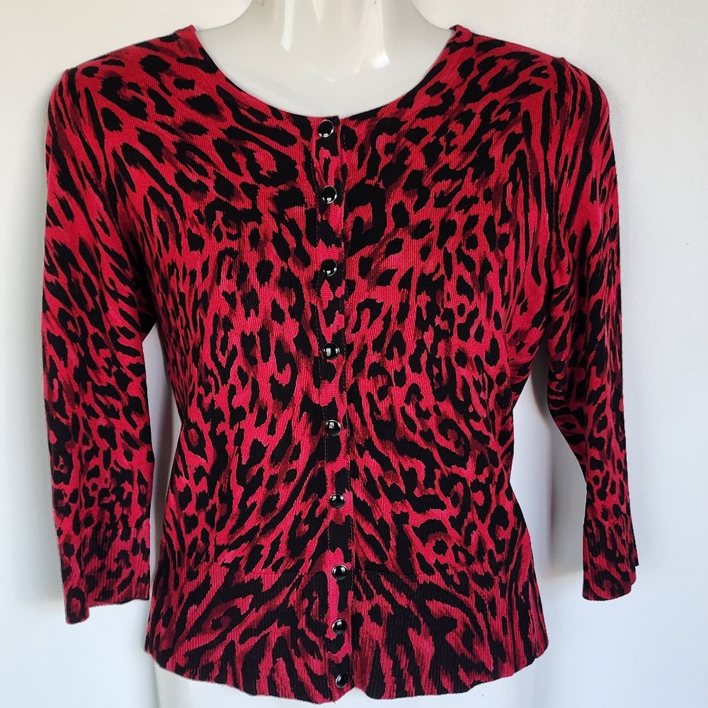 White House Black Market Red Leopard Print 3/4 Sleeve Snap Up Cardigan